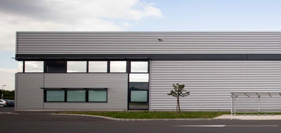 Industriel/Logistique dans Moissy-Cramayel à louer - Photo de l’immeuble – Image 2 sur 19