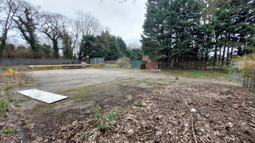 107 Corran Way, South Ockendon à louer - Photo de l’immeuble – Image 1 sur 1