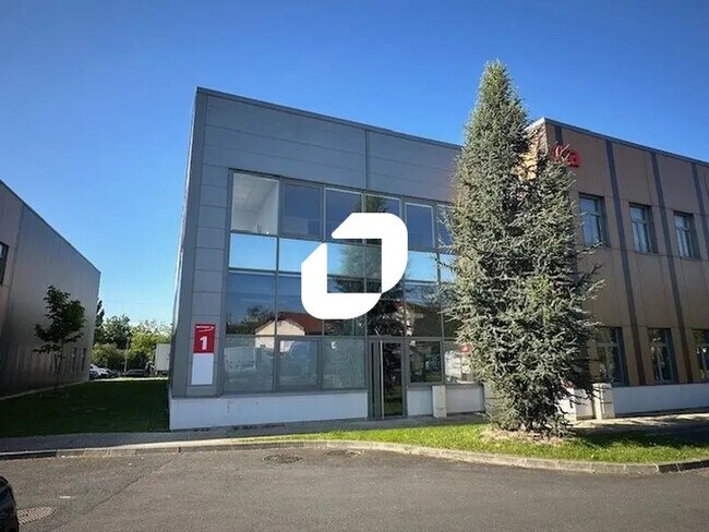 Plus de détails pour Bureau, Local d'activités à louer