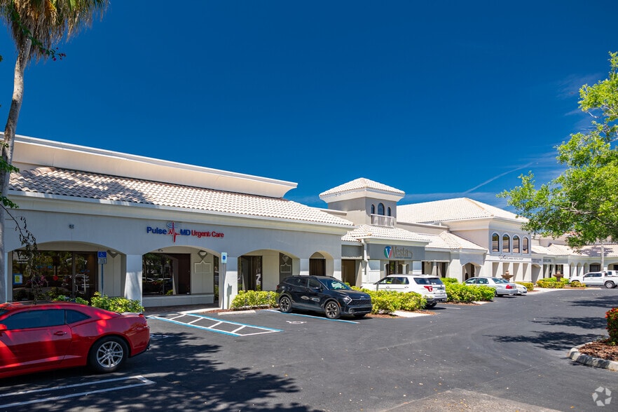 27180 Bay Landing Dr, Bonita Springs, FL à louer - Photo principale – Image 1 sur 9