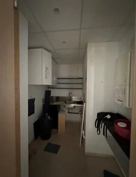 Local commercial dans Paris à louer - Photo de l’immeuble – Image 3 sur 4