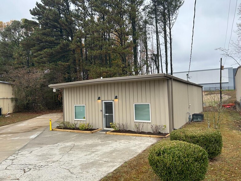 1484 Lake City Industrial Ct, Morrow, GA à vendre - Photo principale – Image 2 sur 21
