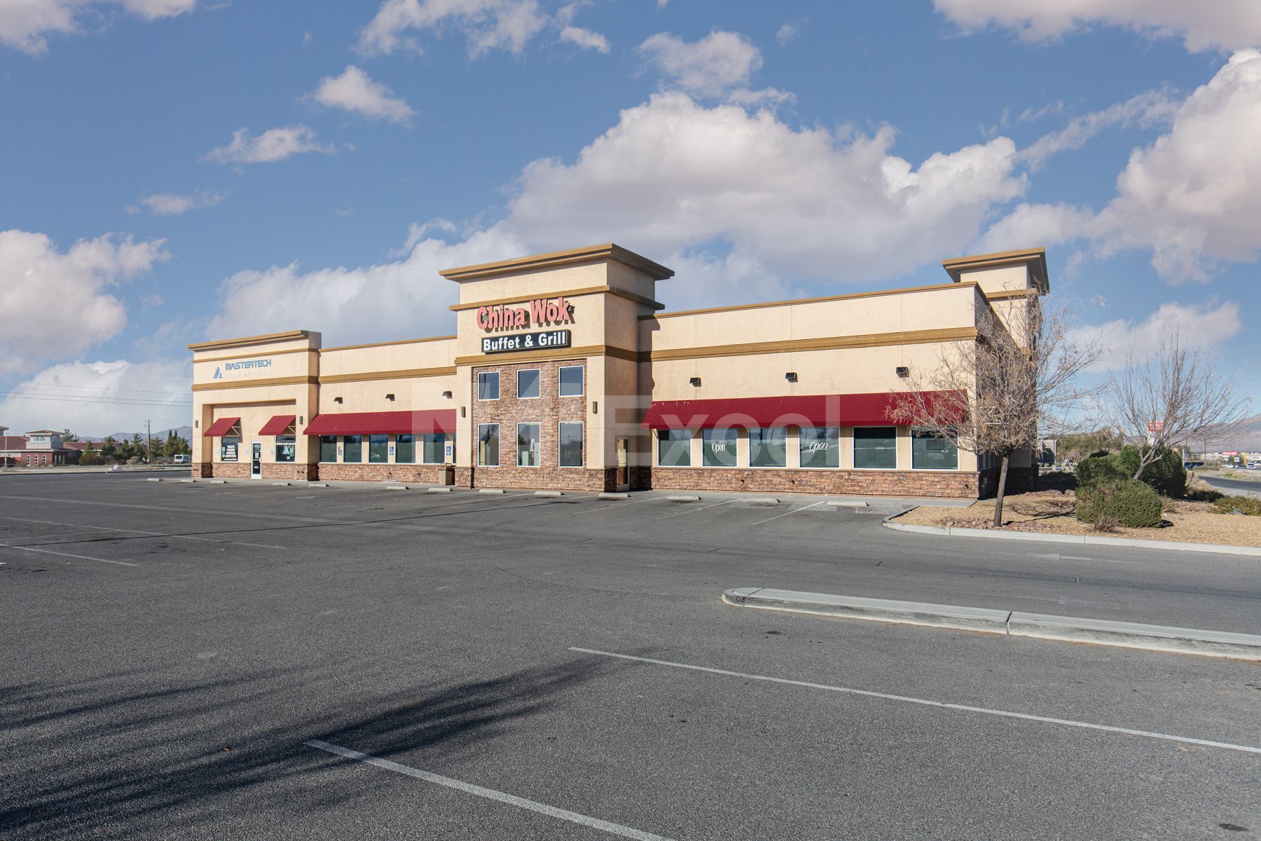 580 S Highway 160, Pahrump, NV à louer Photo de l’immeuble– Image 1 sur 8