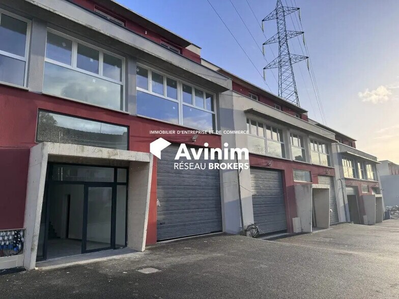 Industriel/Logistique dans Gagny à louer - Photo de l’immeuble – Image 3 sur 7