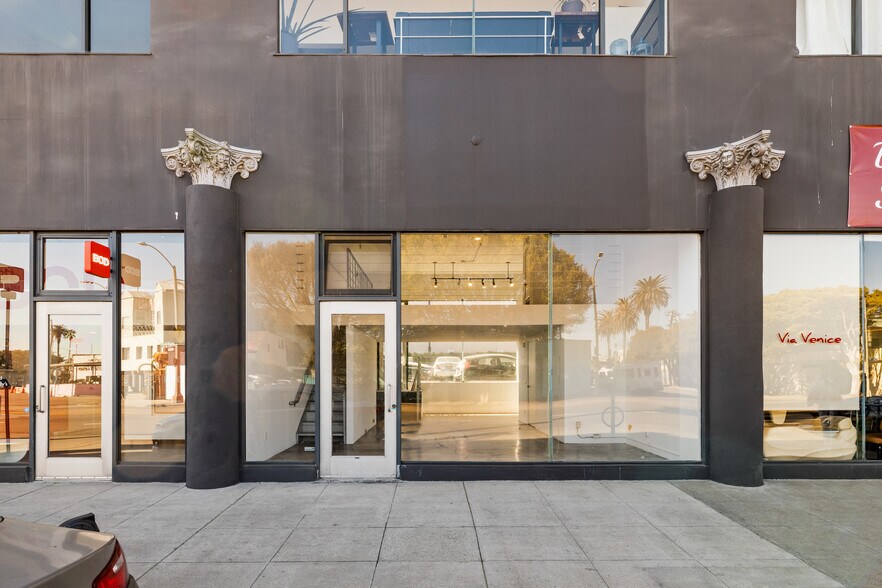 1501 Main St, Venice, CA à louer - Photo de l’immeuble – Image 1 sur 13
