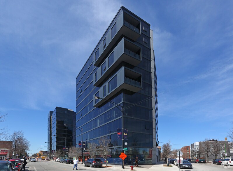 2291 N Milwaukee Ave, Chicago, IL à louer - Photo de l’immeuble – Image 2 sur 9