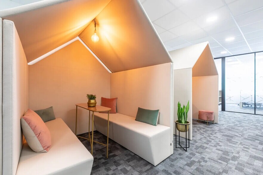 2229 Route Des Cretes, Valbonne à louer - Photo de l’immeuble – Image 3 sur 12