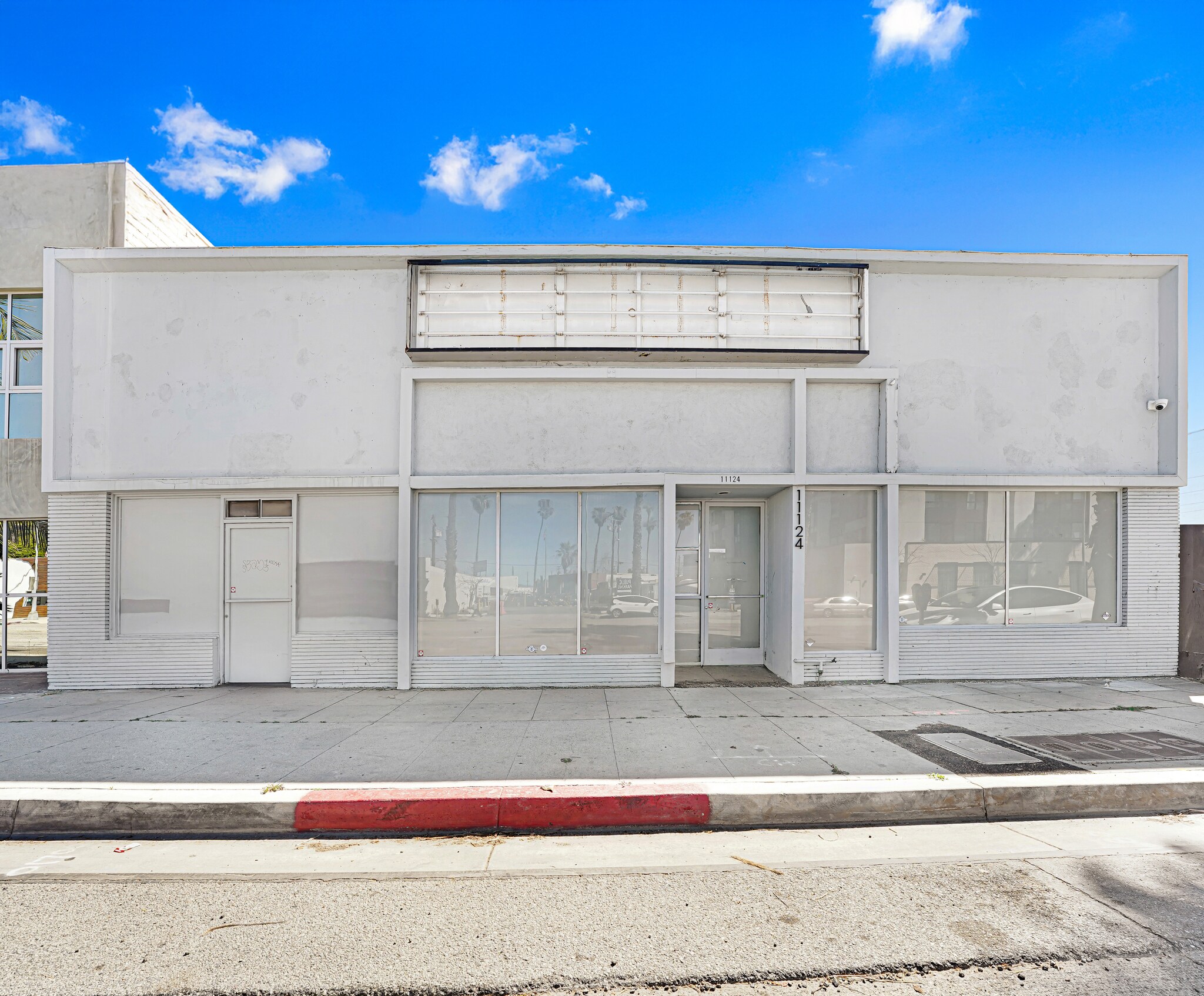 11124 Washington Blvd, Culver City, CA à louer Photo principale– Image 1 sur 5