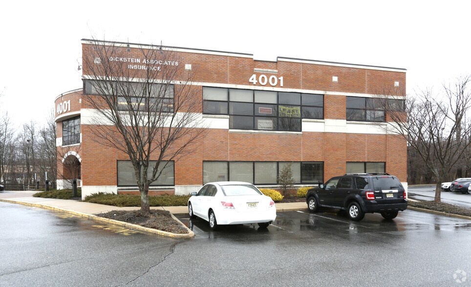 4001 Asbury Ave, Tinton Falls, NJ à louer - Photo de l’immeuble – Image 2 sur 7