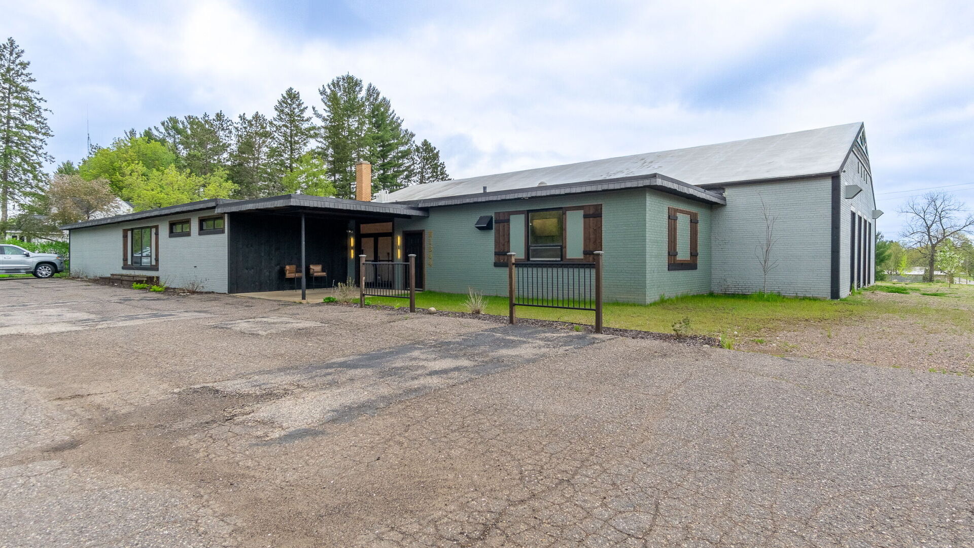 N1844 Schoolhouse Rd, Ogema, WI à vendre Photo de l’immeuble– Image 1 sur 39