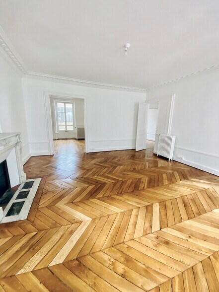 19 Rue D'Hauteville, Paris à louer - Photo de l’immeuble – Image 1 sur 13