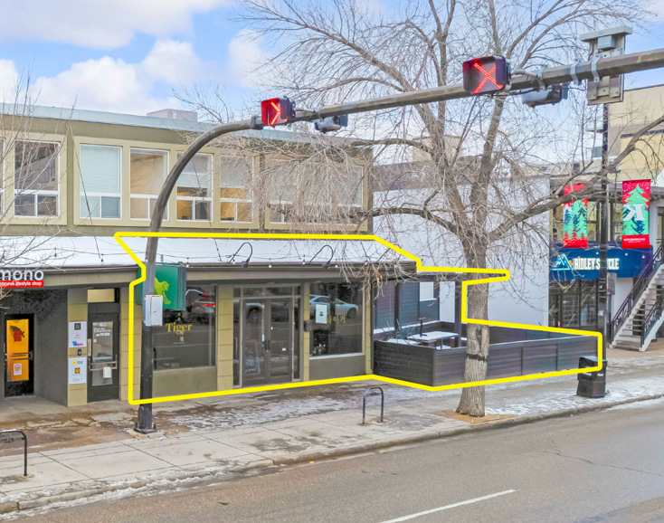 215-217 10th St NW, Calgary, AB à louer Photo de l’immeuble– Image 1 sur 7