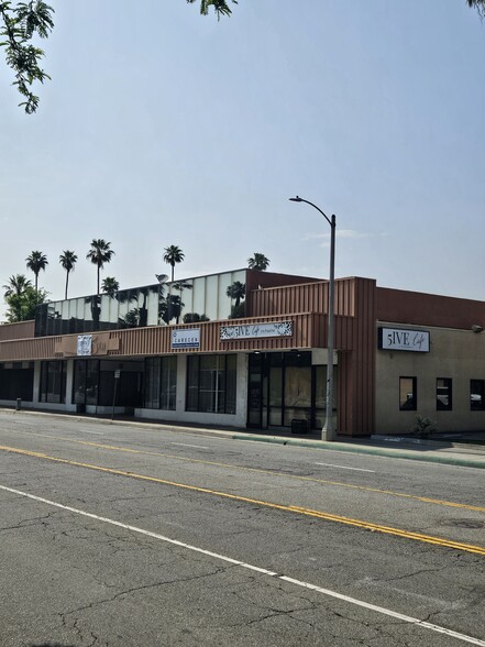 466-474 W 5th St, San Bernardino, CA à louer - Photo de l’immeuble – Image 1 sur 11