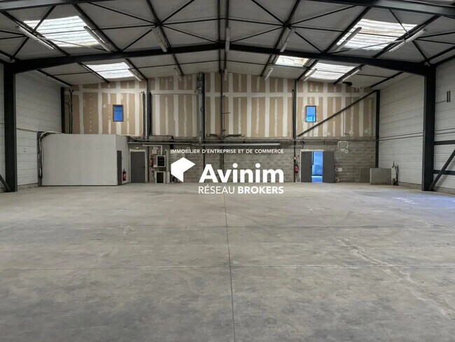 Plus de détails pour Industriel/Logistique à louer