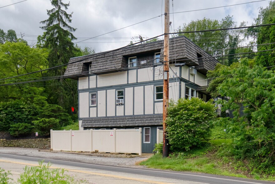 2807 Middle Rd, Allison Park, PA à vendre - Photo de l’immeuble – Image 3 sur 35