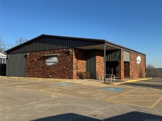 Plus de détails pour 1029 E Washington Ave, Mcalester, OK - Santé à vendre