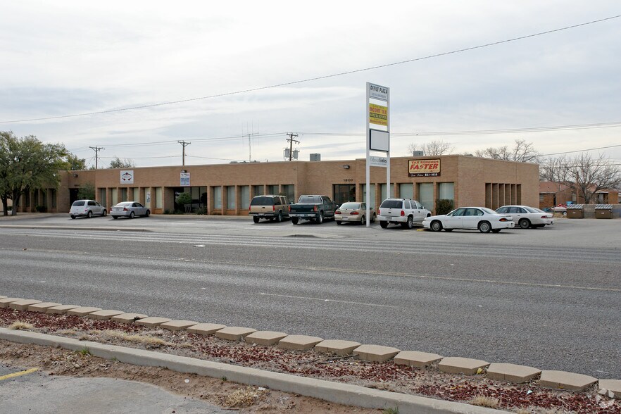 1205-1207 W University Blvd, Odessa, TX à louer - Photo principale – Image 1 sur 2
