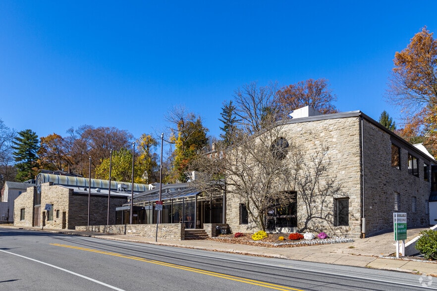 145 Greenwood Ave, Wyncote, PA à louer - Photo principale – Image 1 sur 27