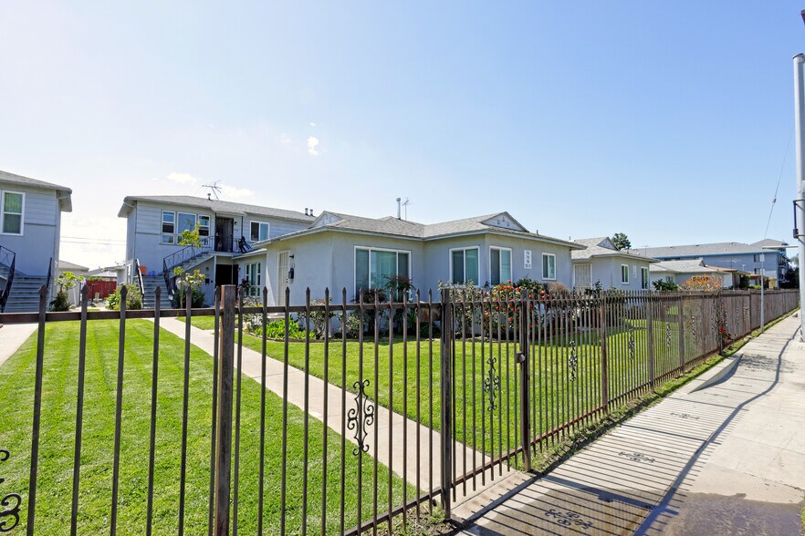716 W Redondo Beach Blvd, Gardena, CA à vendre - Photo de l’immeuble – Image 2 sur 2
