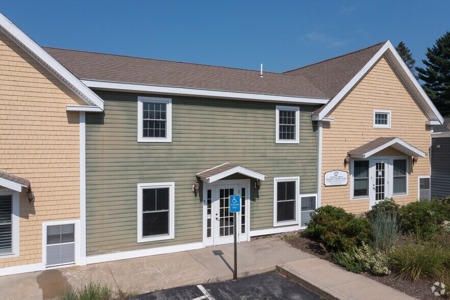 69 York St, Kennebunk, ME à vendre - Photo de l’immeuble – Image 3 sur 5