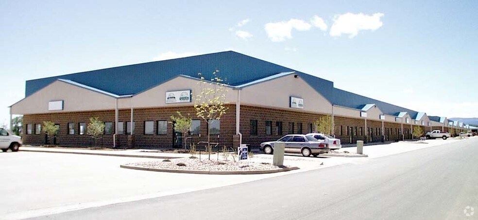 481-499 N Denver Ave, Loveland, CO à louer - Photo de l’immeuble – Image 3 sur 4