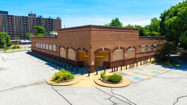 Plus de détails pour 10502 St Clair Ave, Cleveland, OH - Local commercial à vendre