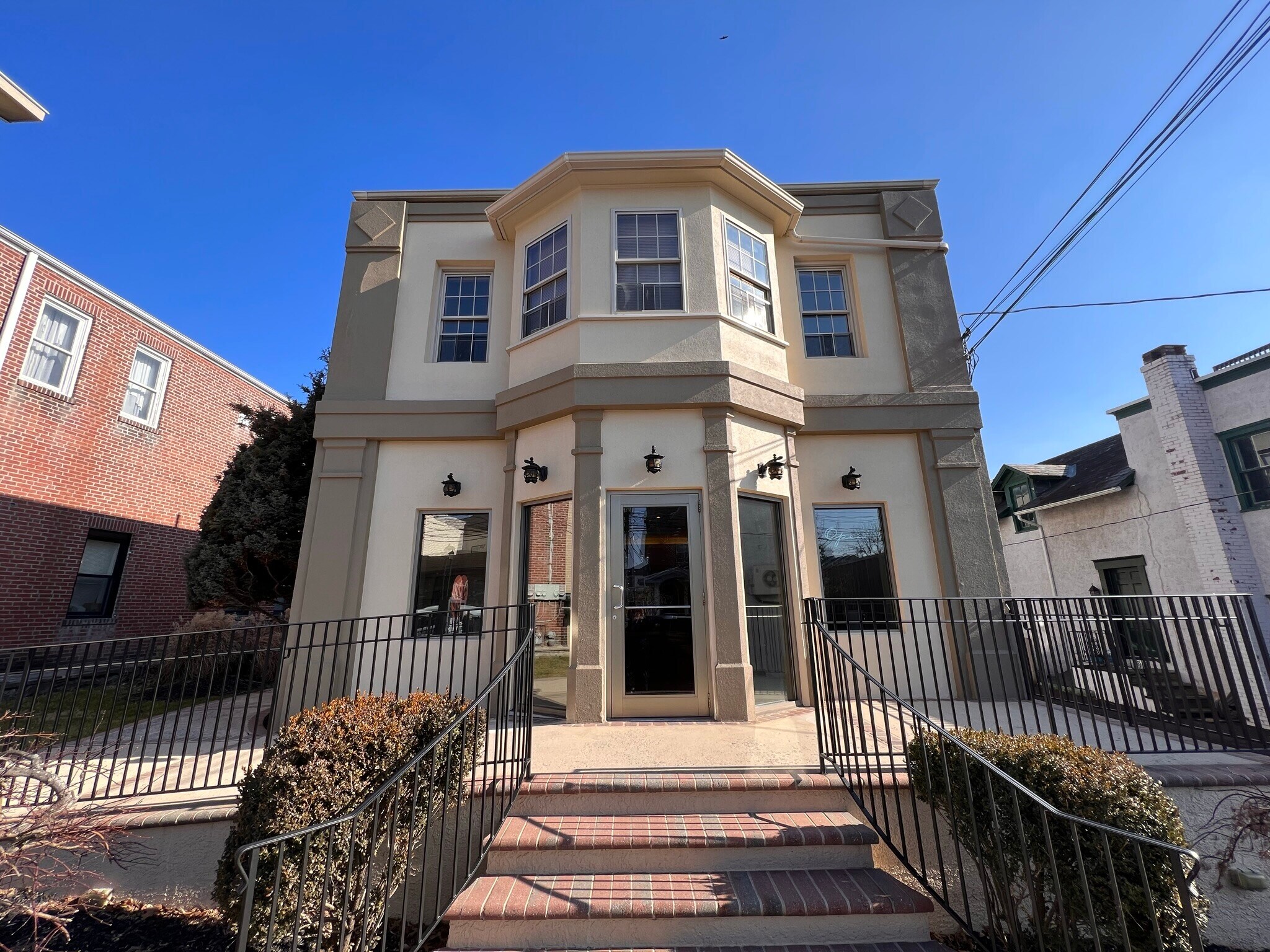 335 E Main St/ 33 E 3rd Ave portefeuille de 2 biens à vendre sur LoopNet.fr Photo principale– Image 1 sur 33