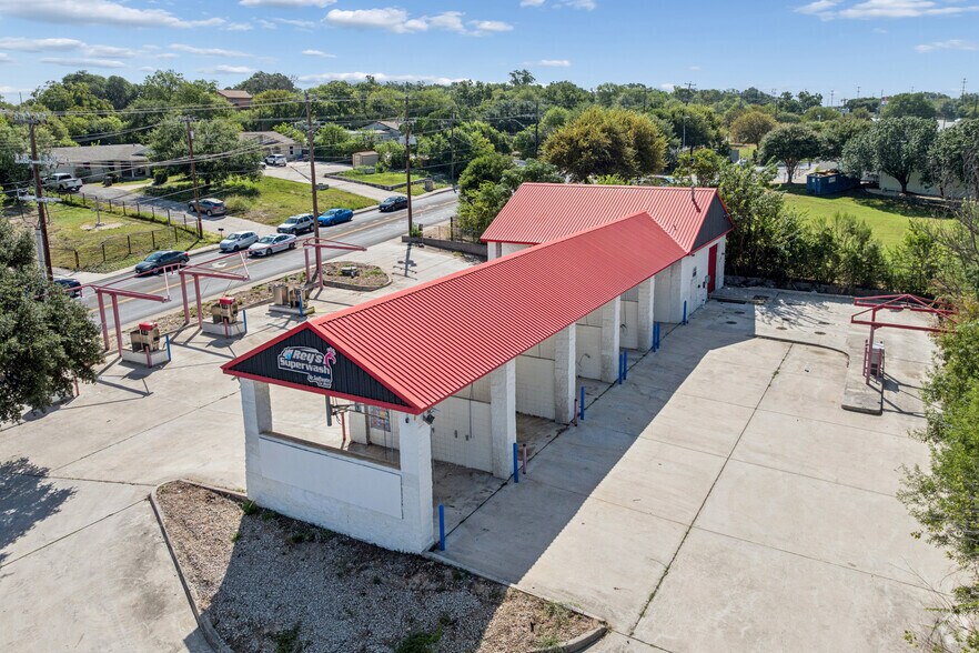 4950 Evers Rd, San Antonio, TX à vendre - Photo de l’immeuble – Image 1 sur 21