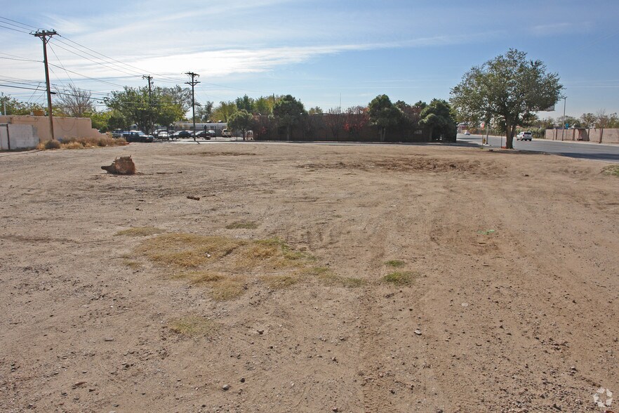 202-234 Louisiana Blvd NE, Albuquerque, NM à vendre - Photo de l’immeuble – Image 2 sur 2