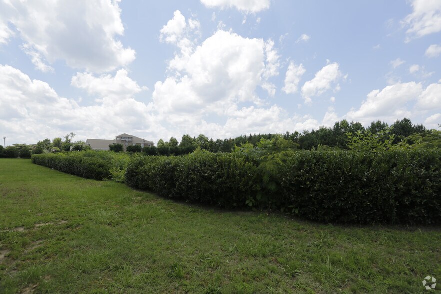 1825 Grayson Hwy, Grayson, GA à vendre - Photo de l’immeuble – Image 2 sur 5