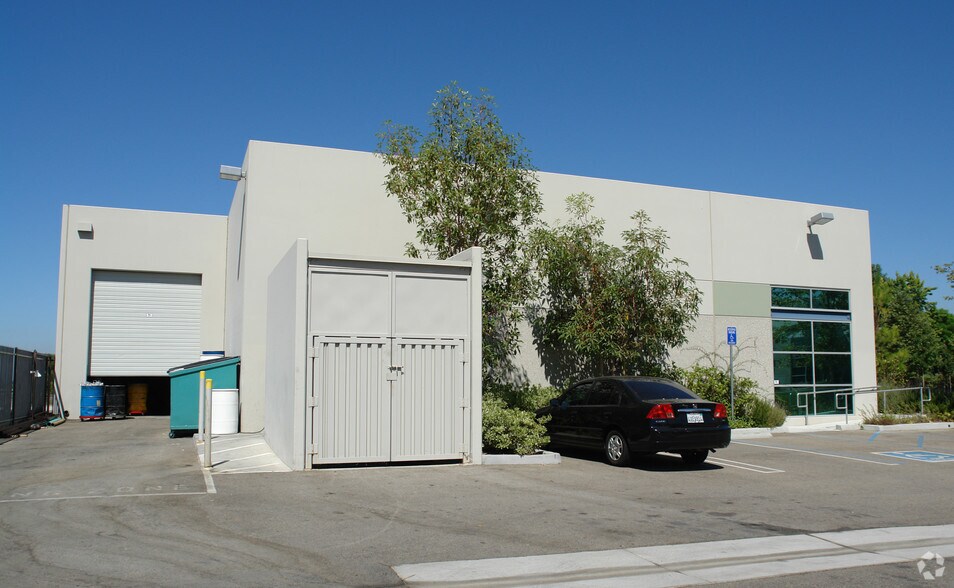 4412 Ish Dr, Simi Valley, CA à louer - Photo de l’immeuble – Image 3 sur 4