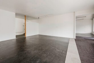 2533-2535 E Broadway, Long Beach, CA à louer Photo de l’immeuble– Image 2 sur 20