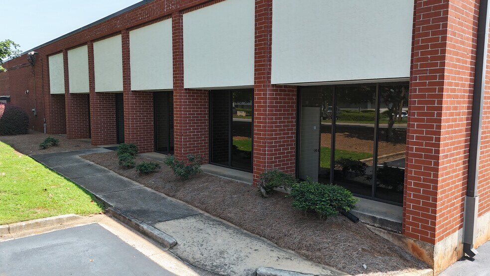 2029-2033 Tucker Industrial Rd, Tucker, GA à louer - Photo de l’immeuble – Image 2 sur 4