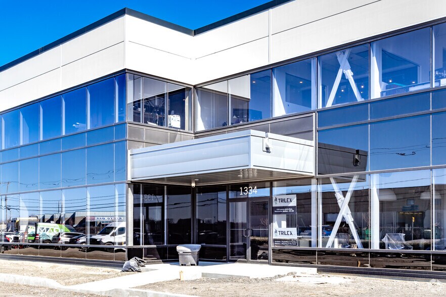 1300-1334 Av De La Gare, Mascouche, QC à louer - Photo de l’immeuble – Image 3 sur 16