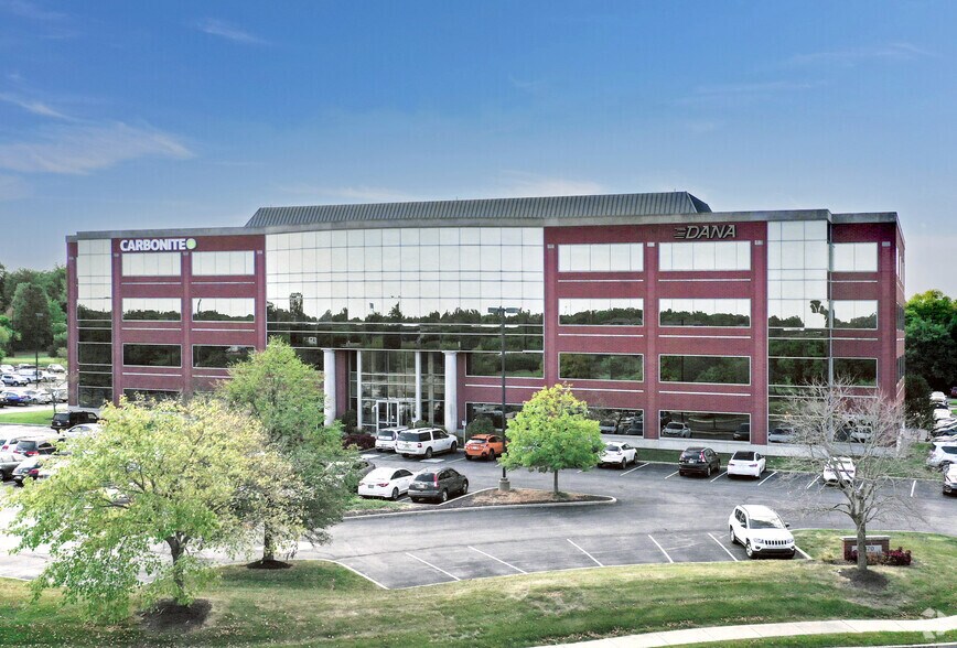 8470 Allison Pointe Blvd, Indianapolis, IN à louer - Photo de l’immeuble – Image 2 sur 12