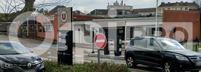 Plus de détails pour Local commercial à vendre