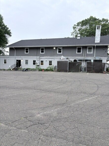416 Horace St, Bridgeport, CT à louer - Photo de l’immeuble – Image 2 sur 9