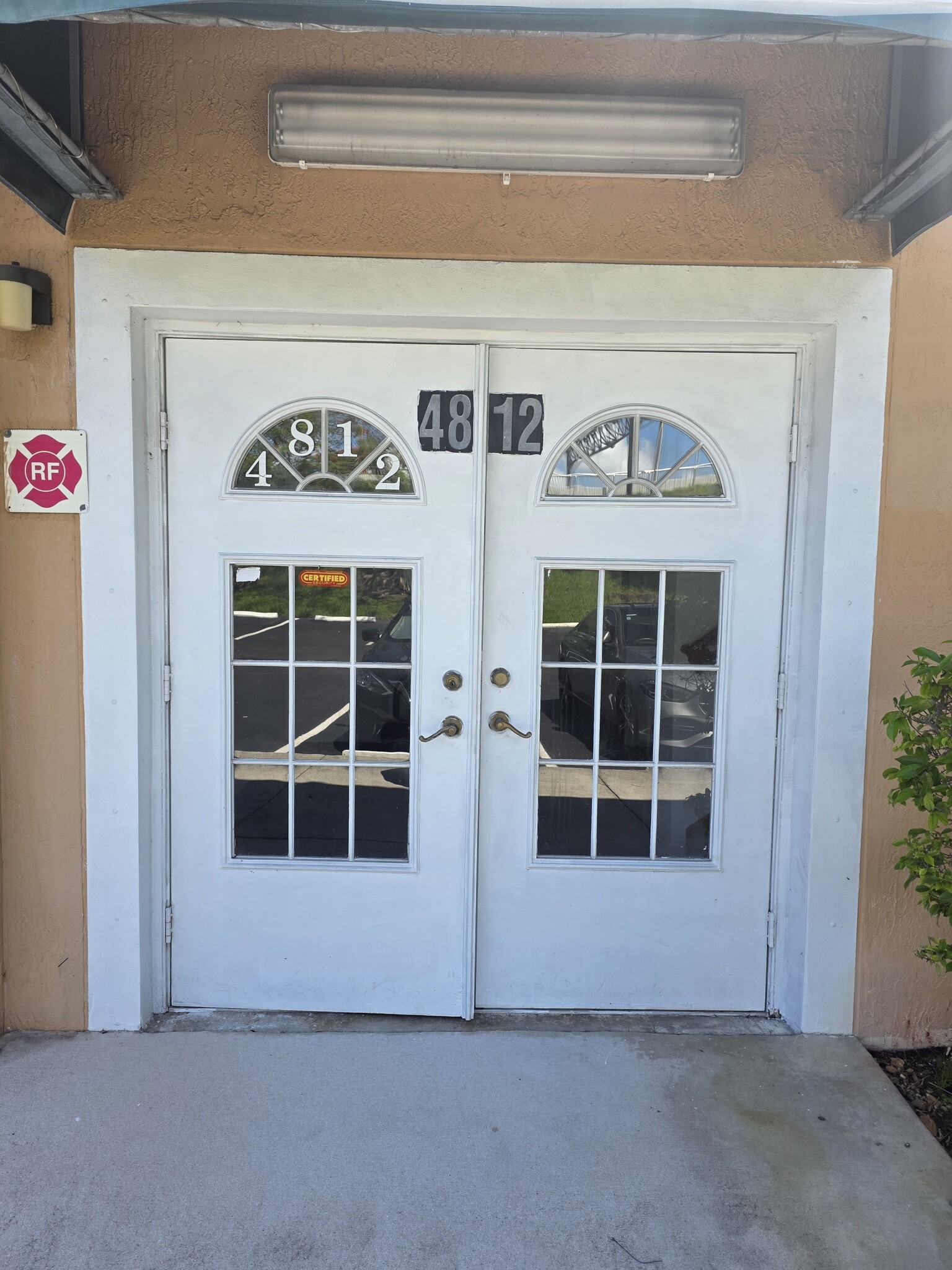 4750-4820 W Commercial Blvd, Tamarac, FL à louer Photo de l’immeuble– Image 1 sur 9