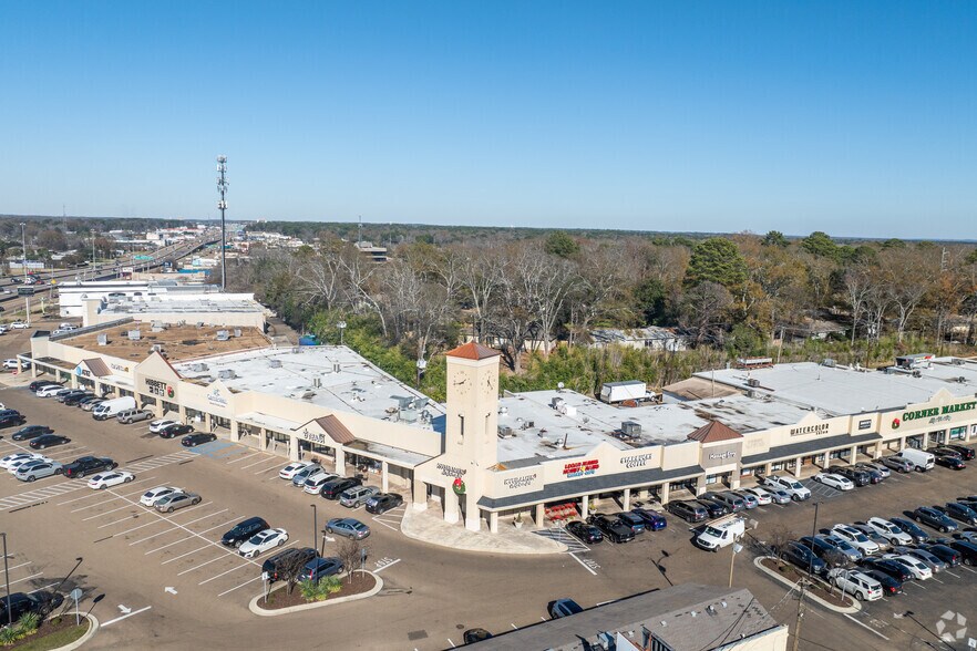 1220 Northside Dr, Jackson, MS à louer - Photo de l’immeuble – Image 1 sur 9