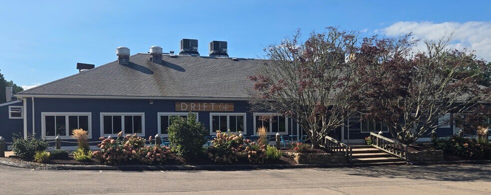 140 Point Judith Rd, Narragansett, RI à vendre - Photo de l’immeuble – Image 2 sur 78