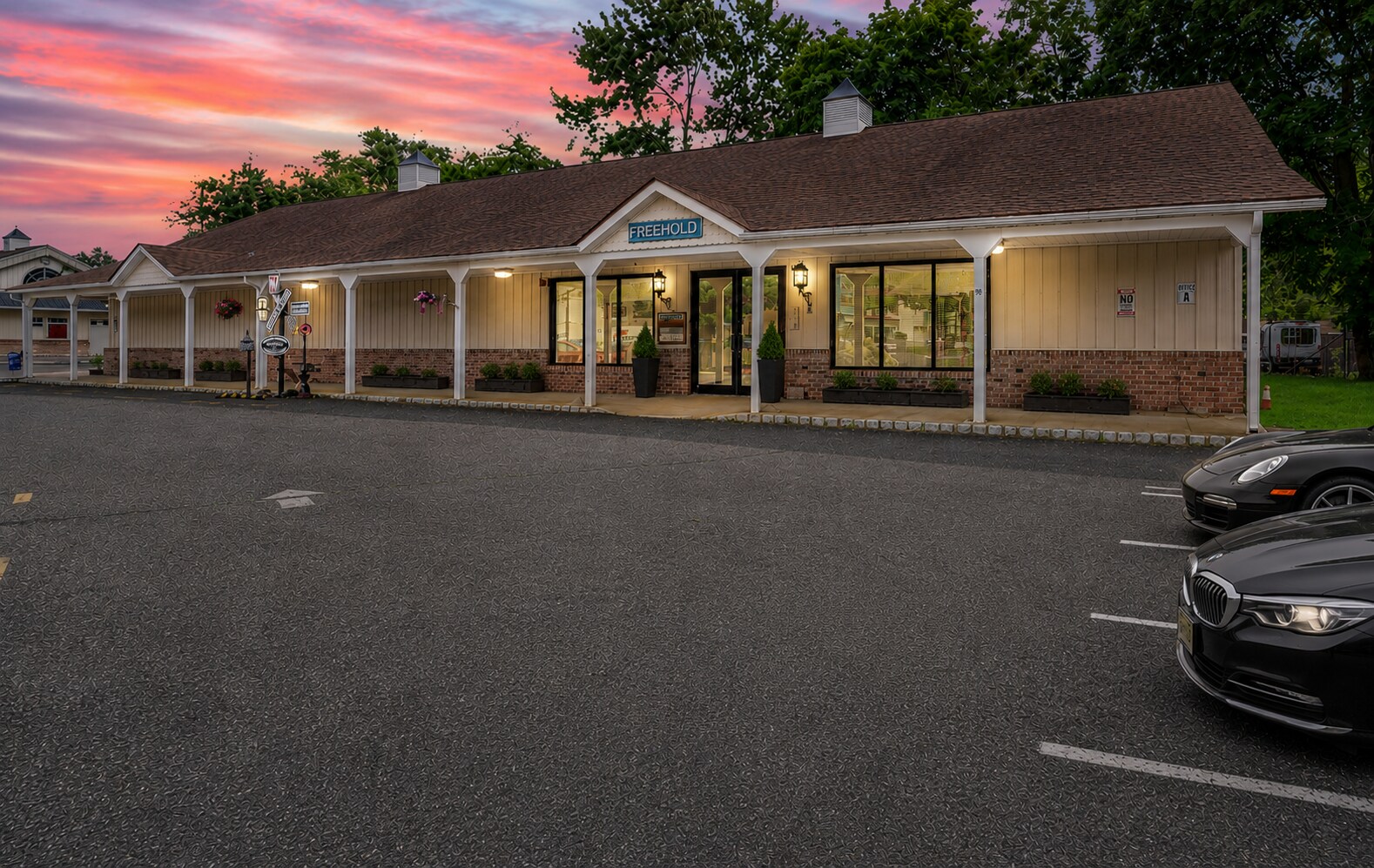 2 Monmouth Ave, Freehold, NJ à louer Photo de l’immeuble– Image 1 sur 5