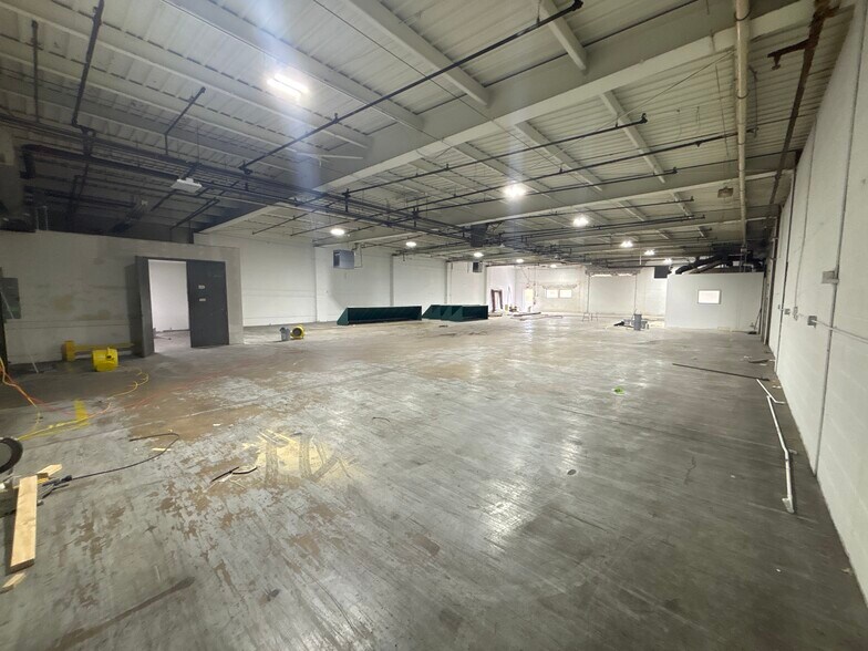 315 N 9th St, St Charles, IL à louer - Photo intérieure – Image 3 sur 8