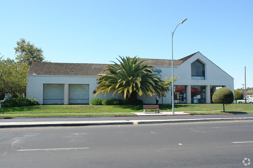 225 N Bascom Ave, San Jose, CA à vendre - Photo de l’immeuble – Image 2 sur 6