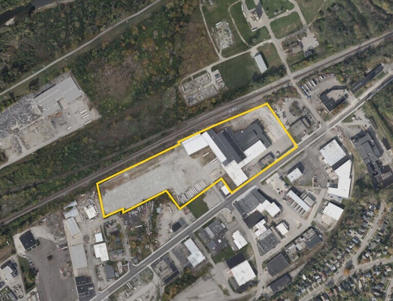 1615 Springfield St, Dayton, OH à vendre - Photo de l’immeuble – Image 3 sur 11