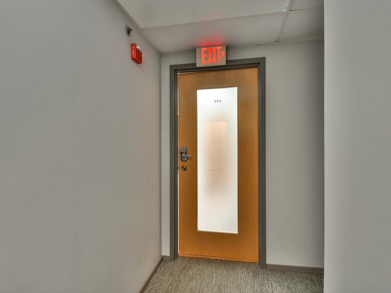 2300 N Pershing Dr, Arlington, VA à vendre - Photo intérieure – Image 3 sur 49