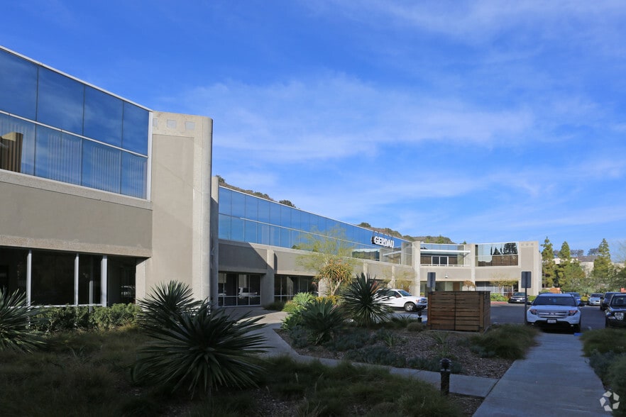 3880 Murphy Canyon Rd, San Diego, CA à louer - Photo principale – Image 1 sur 6