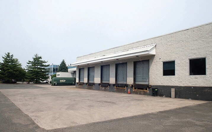 100 Bomont Pl, Totowa, NJ à louer - Photo de l’immeuble – Image 3 sur 13