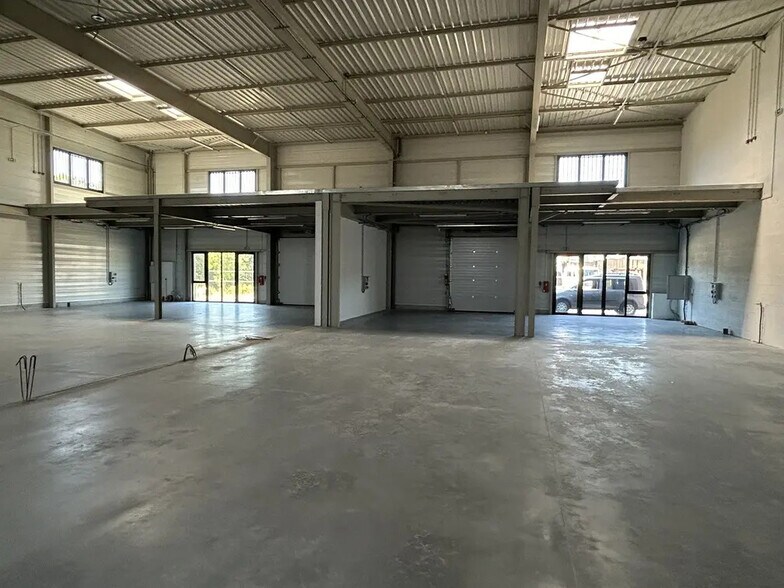 Local d'activités dans Le Bignon à vendre - Photo intérieure – Image 2 sur 5