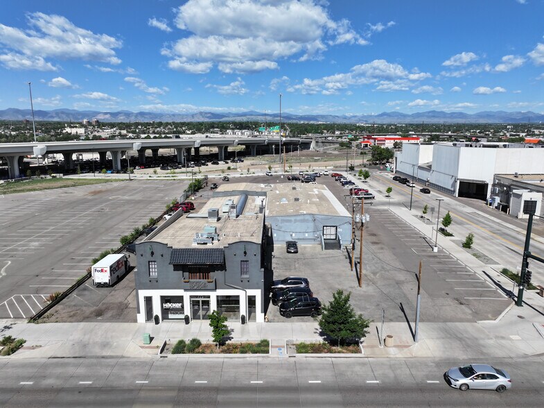723 & 725 S Broadway portefeuille de 2 biens à vendre sur LoopNet.fr - Photo de l’immeuble – Image 3 sur 12