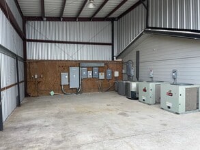 15102 Interstate 45, Conroe, TX à vendre Photo intérieure– Image 1 sur 9